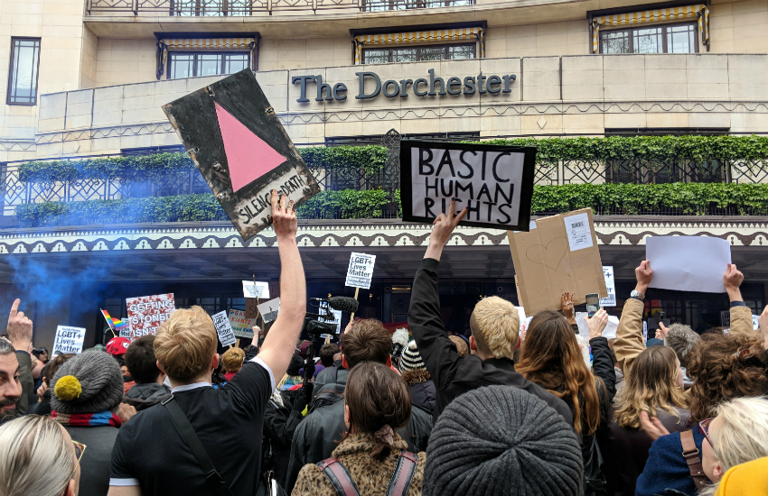 Demonstrators storm barricades at Brunei-owned The Dorchester Hotel protest, Gay Star, 6 April 2019